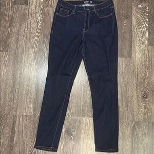Woman’s Old Navy super high rise super skinny dark denim jeans size 8